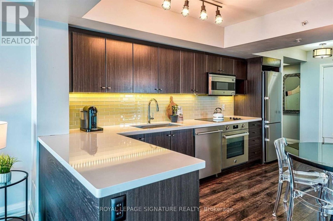 1209 W - 565 WILSON AVENUE - Photo 12