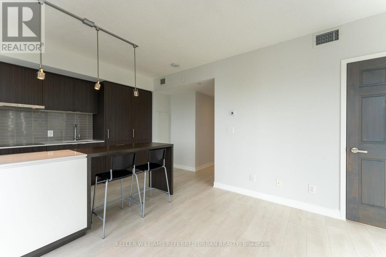 3207 - 88 HARBOUR STREET - Photo 4