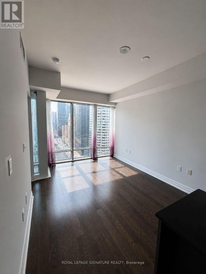 2403 - 8 THE ESPLANADE - Photo 3