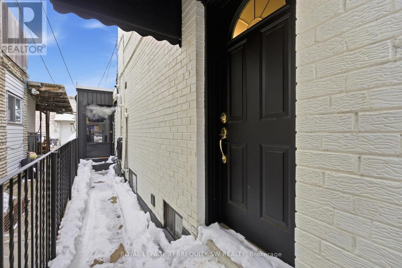 BSMT - 497 OSSINGTON AVENUE - Photo 3
