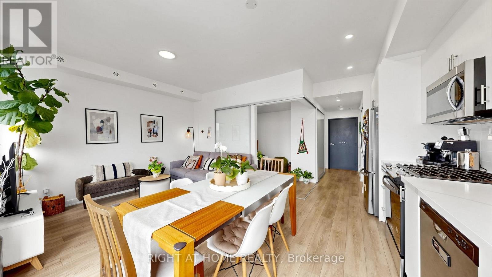 TH 2 - 1459 O'CONNOR DRIVE - Photo 2