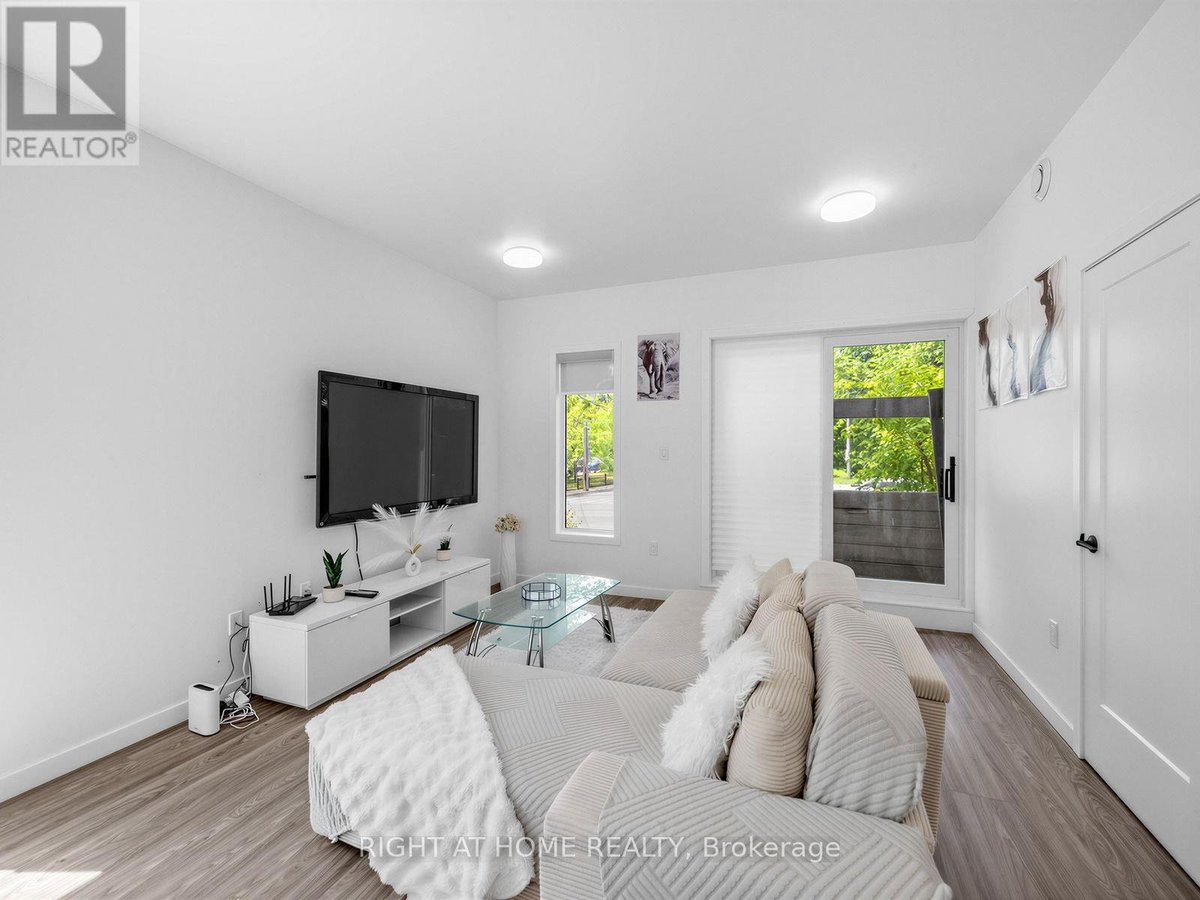 5 - 148 GLENLAKE AVENUE - Photo 3