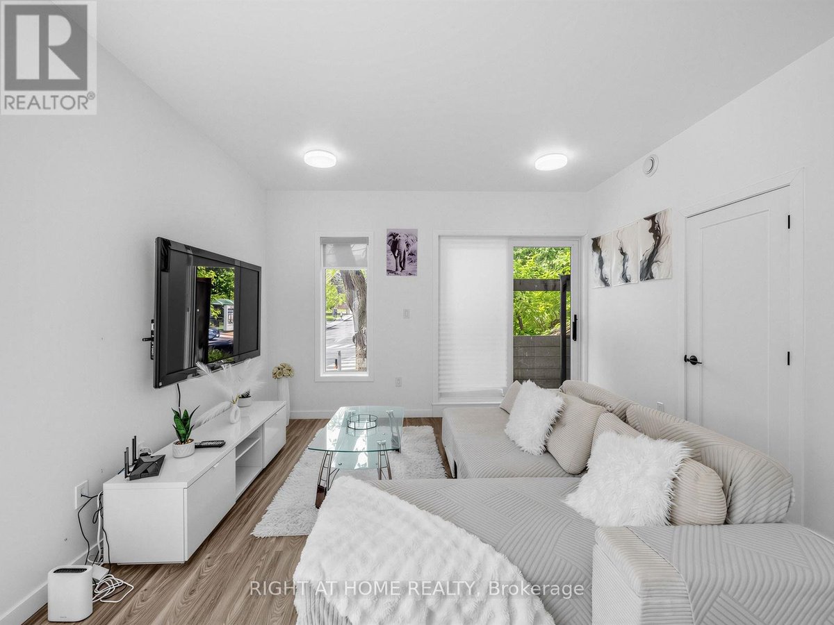 5 - 148 GLENLAKE AVENUE - Photo 4