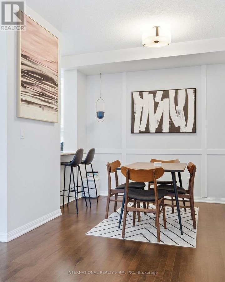 711 - 628 FLEET STREET - Photo 16