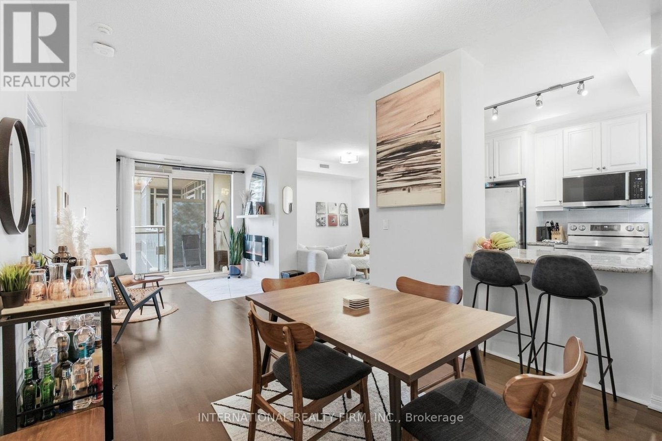 711 - 628 FLEET STREET - Photo 17