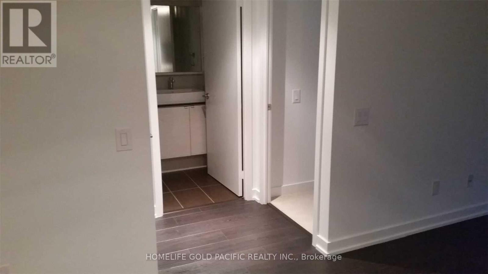1711 - 72 ESTHER SHINER BOULEVARD - Photo 6