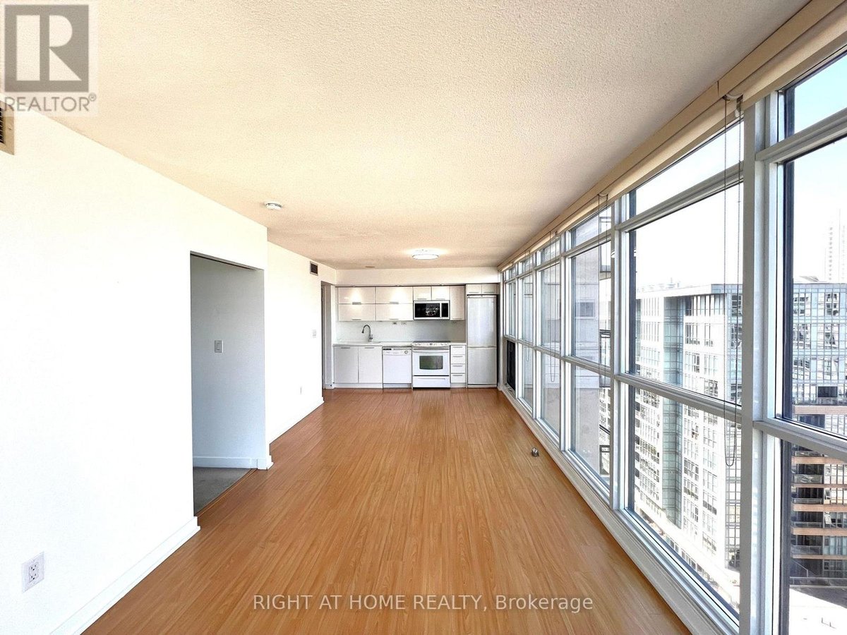 2507 - 25 CAPREOL COURT - Photo 12