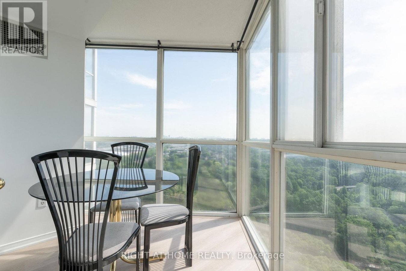 2211 - 5 CONCORDE PLACE - Photo 7