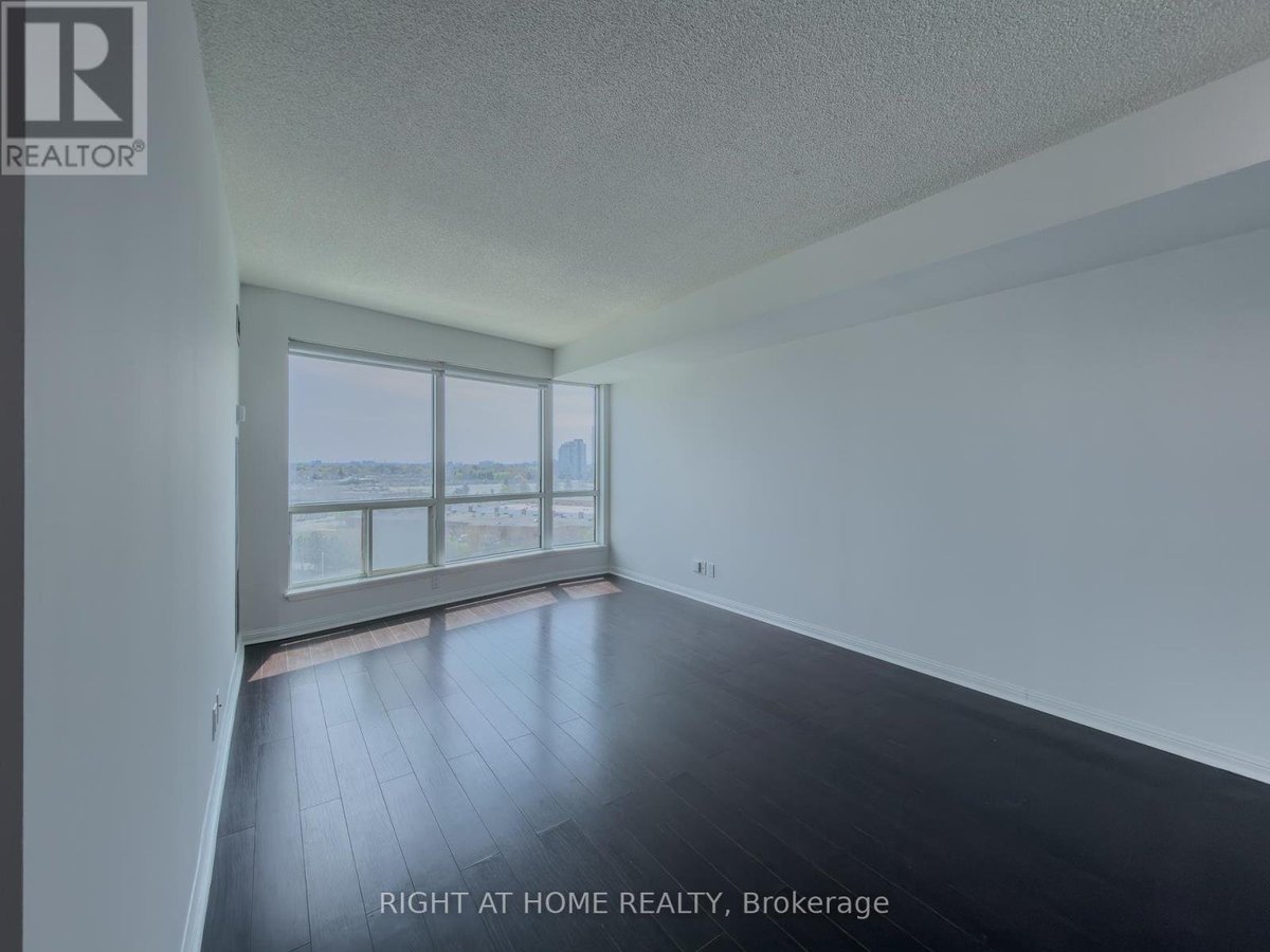 1008 - 8 LEE CENTRE DRIVE - Photo 9