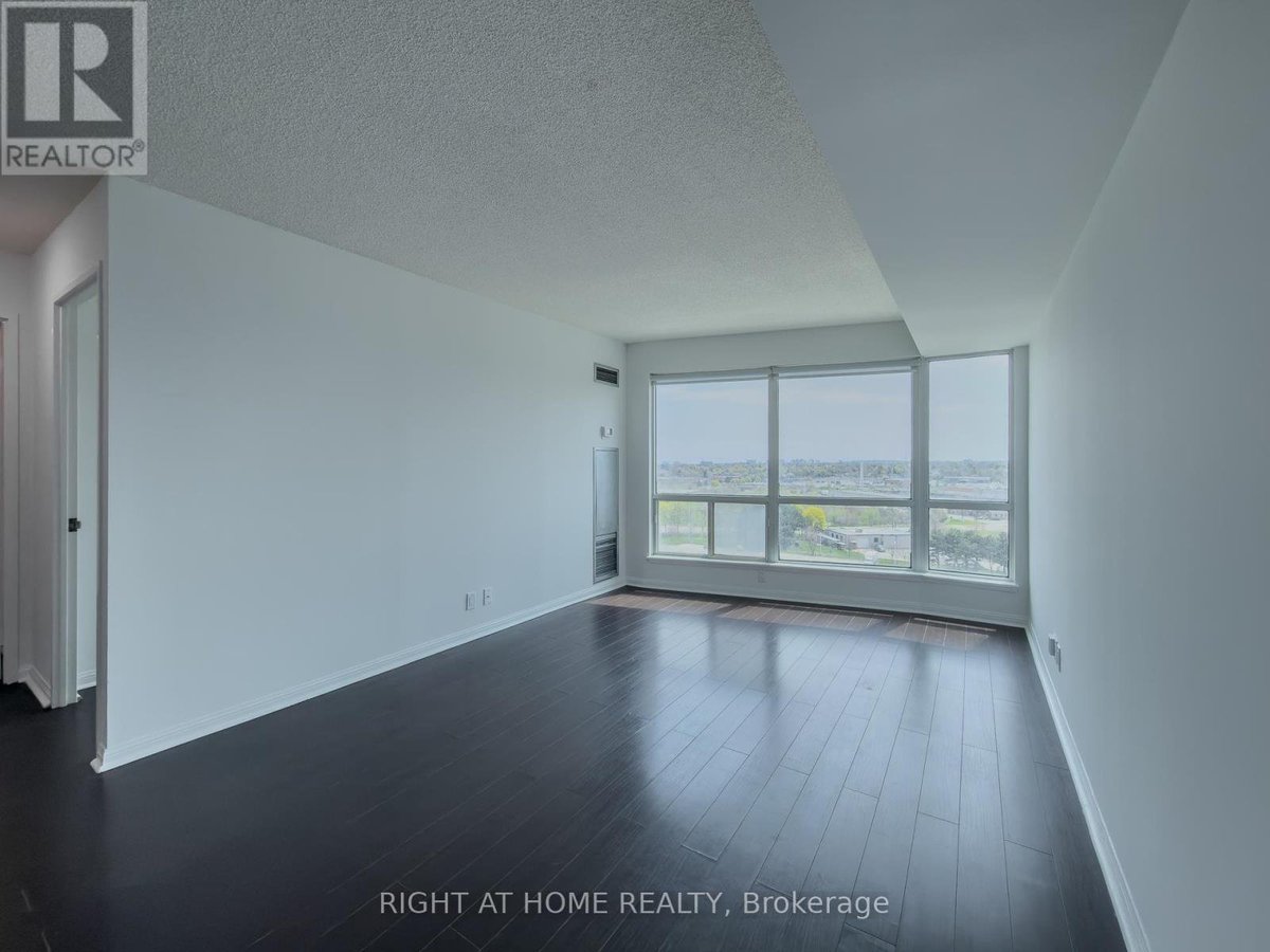 1008 - 8 LEE CENTRE DRIVE - Photo 10