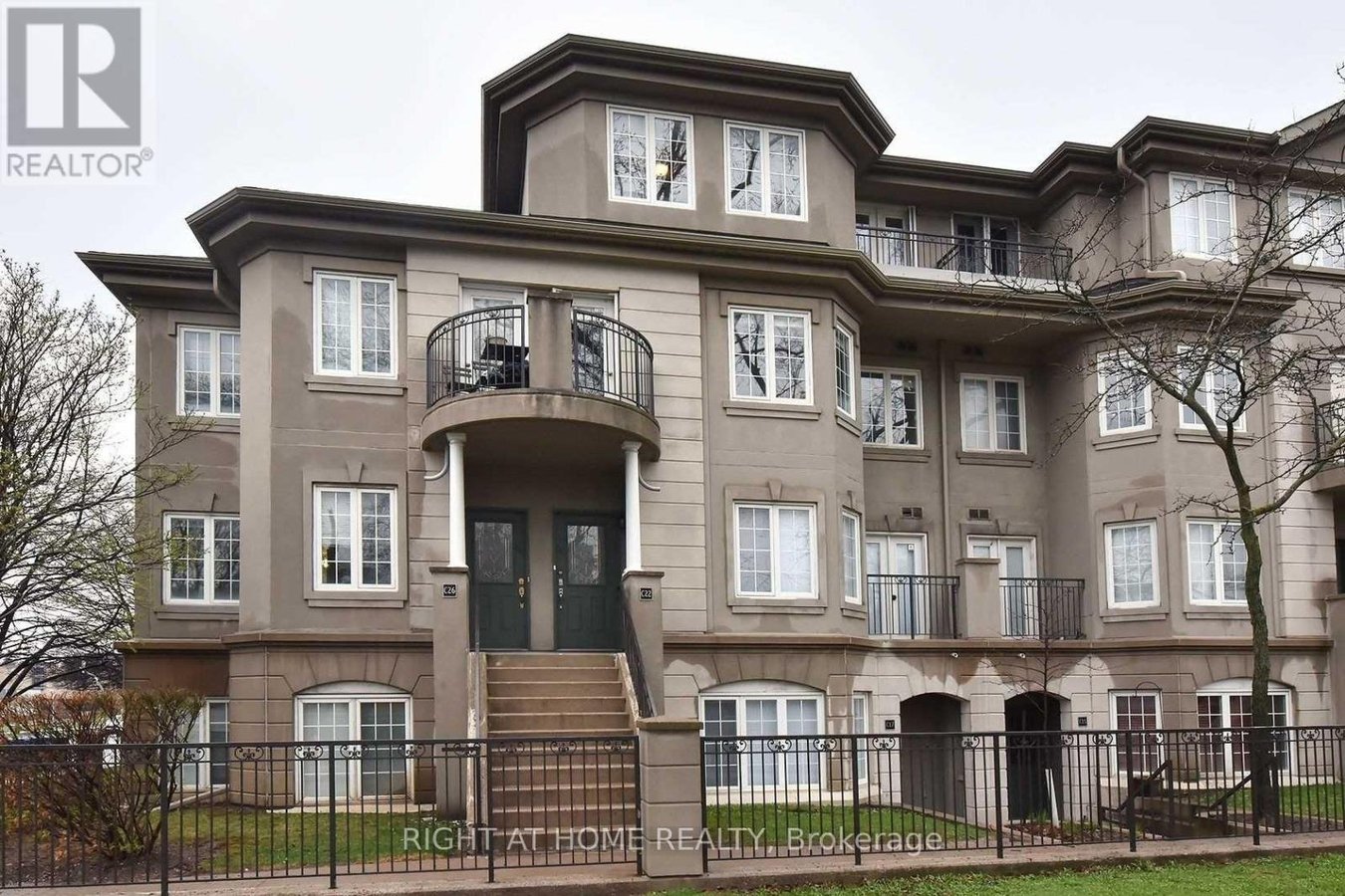 C22 - 108 FINCH AVENUE W - Photo 1