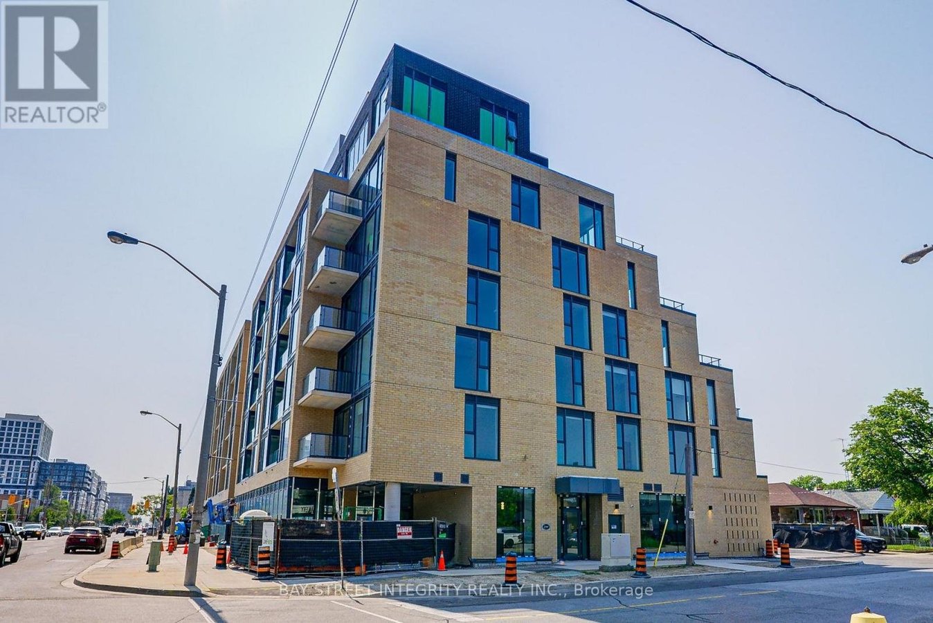 505 - 6 CHARTWELL ROAD - Photo 1