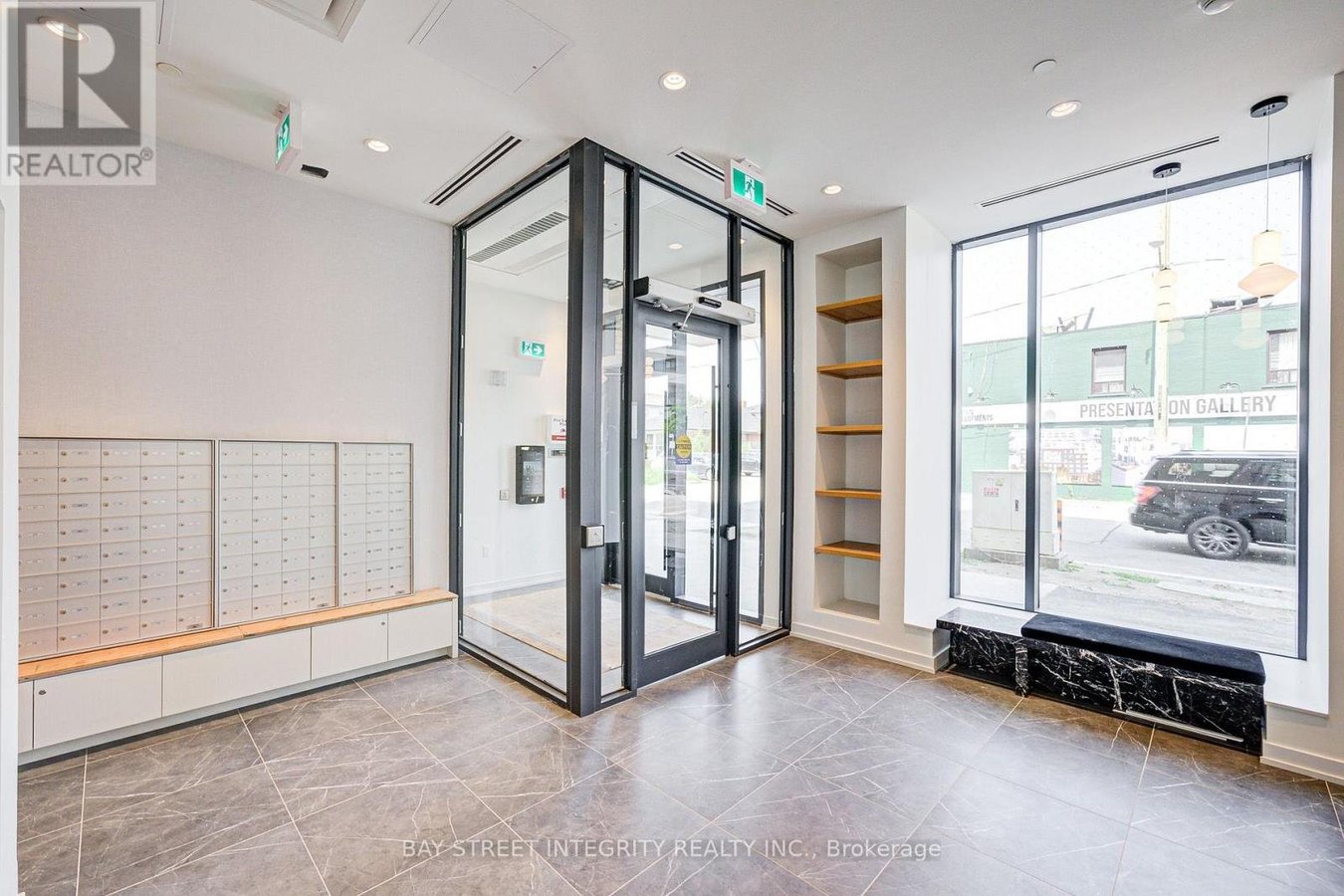 505 - 6 CHARTWELL ROAD - Photo 3