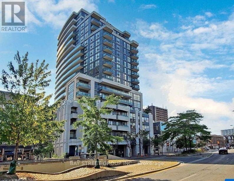 801 - 736 SPADINA AVENUE - Photo 1