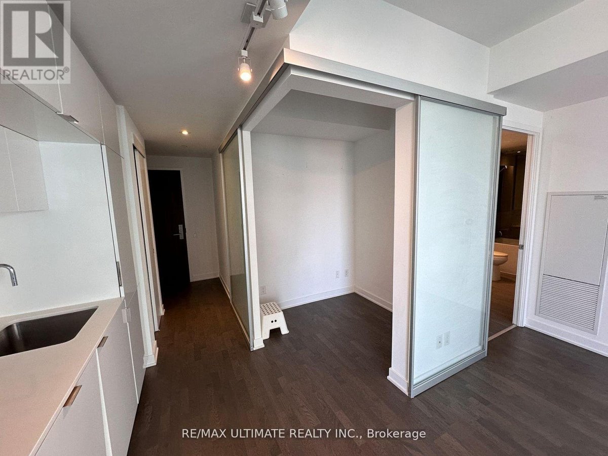 1902 - 185 ROEHAMPTON AVENUE - Photo 4