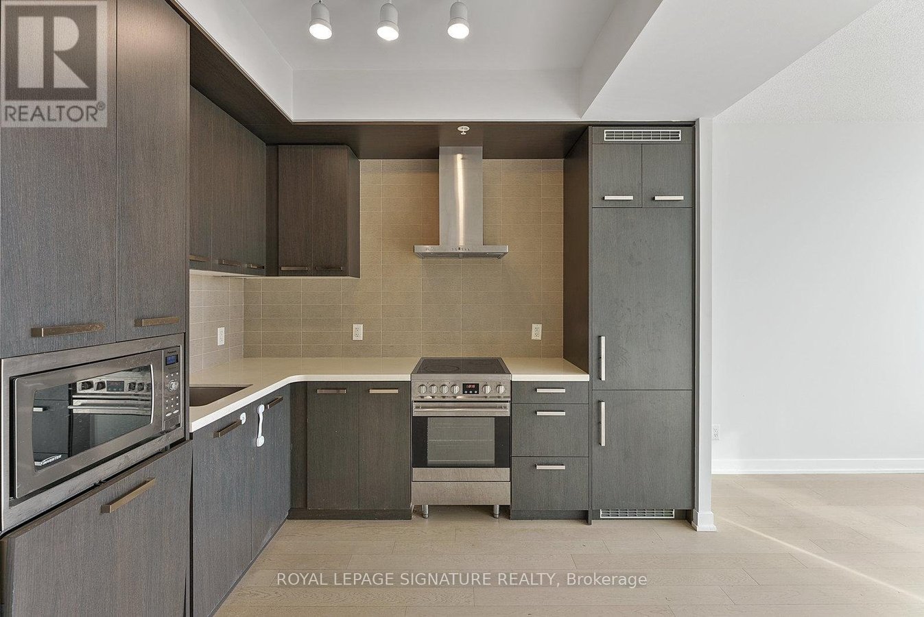 S308 - 120 BAYVIEW AVENUE - Photo 10