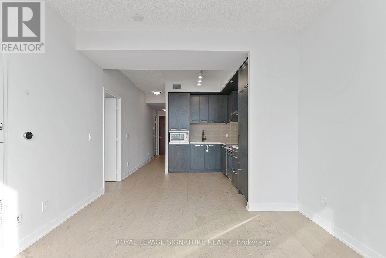 S308 - 120 BAYVIEW AVENUE - Photo 14