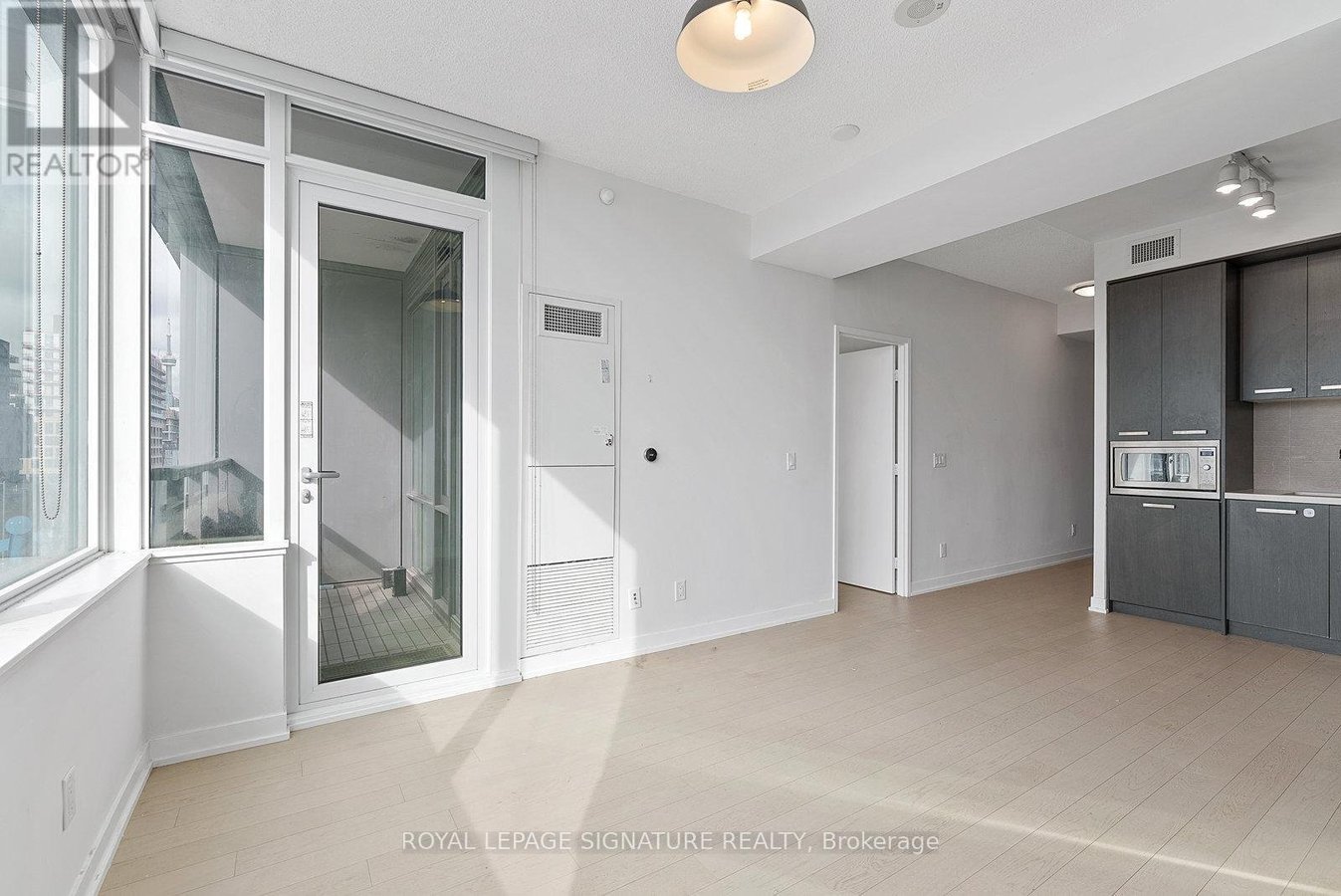 S308 - 120 BAYVIEW AVENUE - Photo 15
