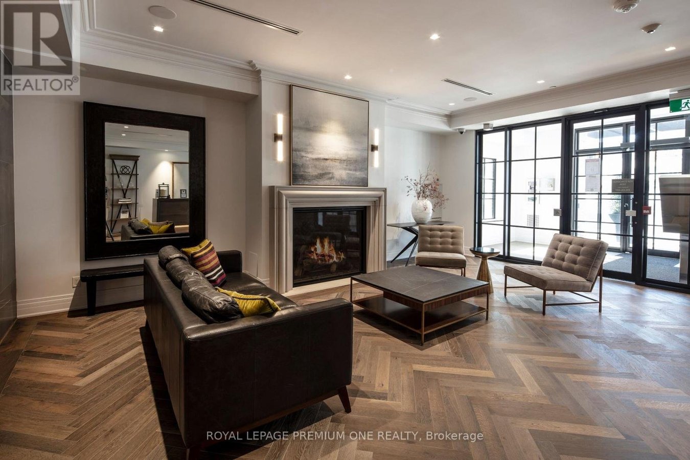 309 - 571 PRINCE EDWARD DRIVE N - Photo 4