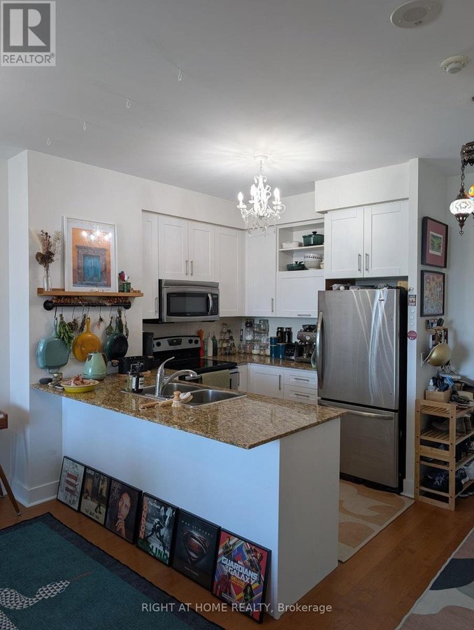 823 - 90 STADIUM ROAD - Photo 9