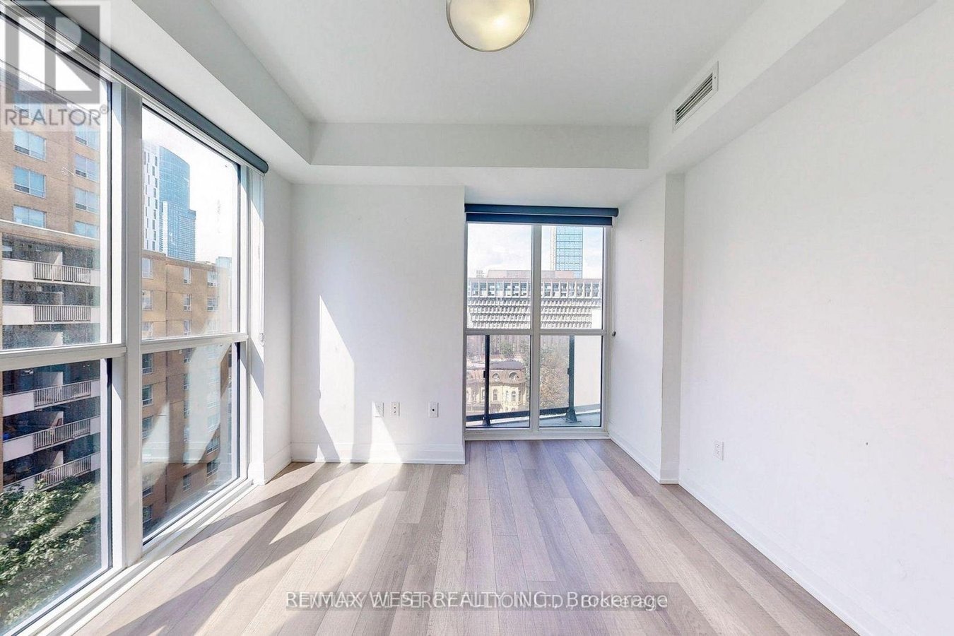 708 - 77 MUTUAL STREET - Photo 14