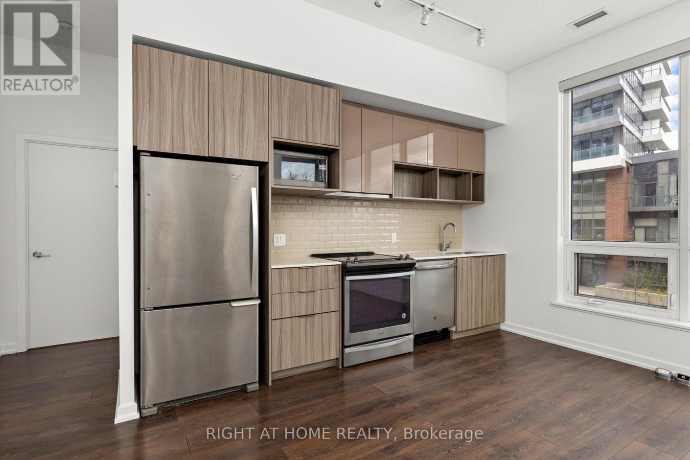108 - 52 FOREST MANOR ROAD - Photo 25