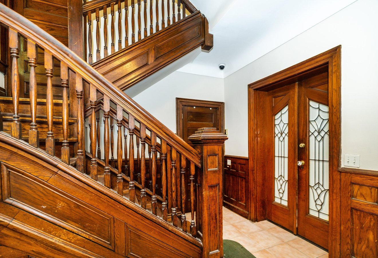 370 Brunswick Avenue - Photo 2