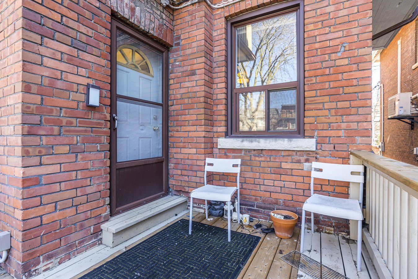 370 Brunswick Avenue - Photo 8