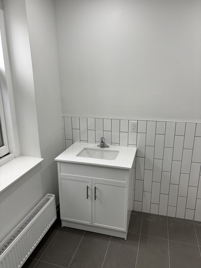 2 Spadina Road - Photo 6