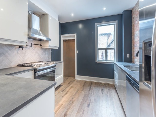 82 Barton Avenue - Photo 6