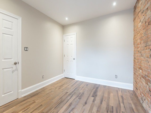 82 Barton Avenue - Photo 10