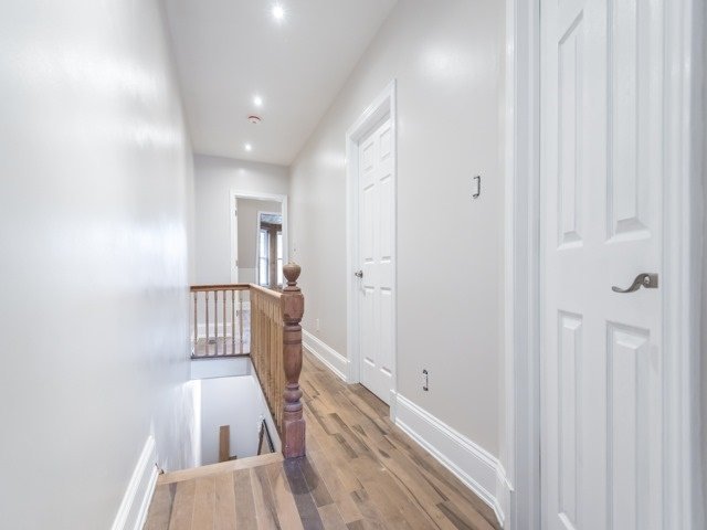 82 Barton Avenue - Photo 9
