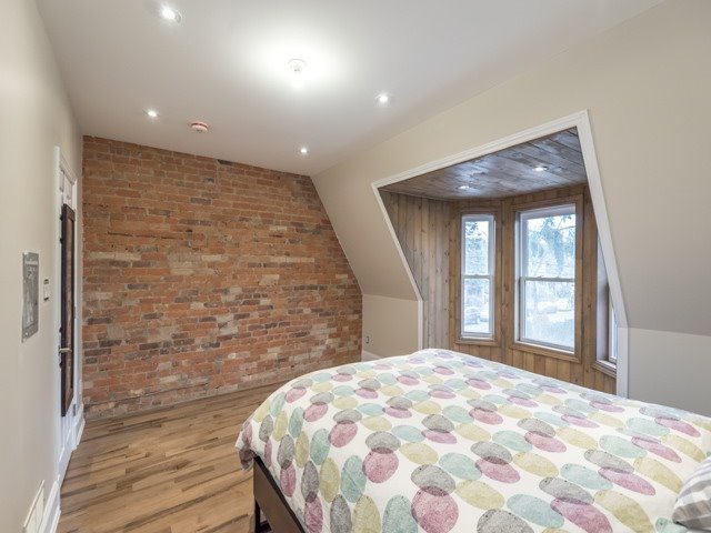 82 Barton Avenue - Photo 12