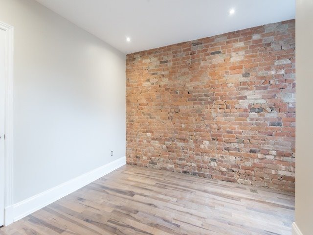 82 Barton Avenue - Photo 17