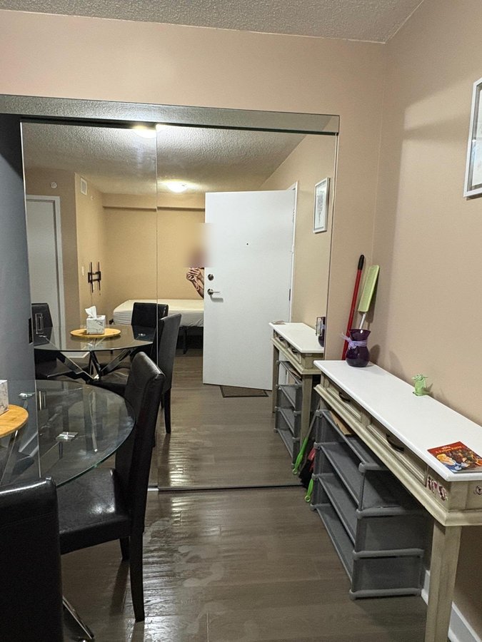 295 Adelaide Street West - Photo 2