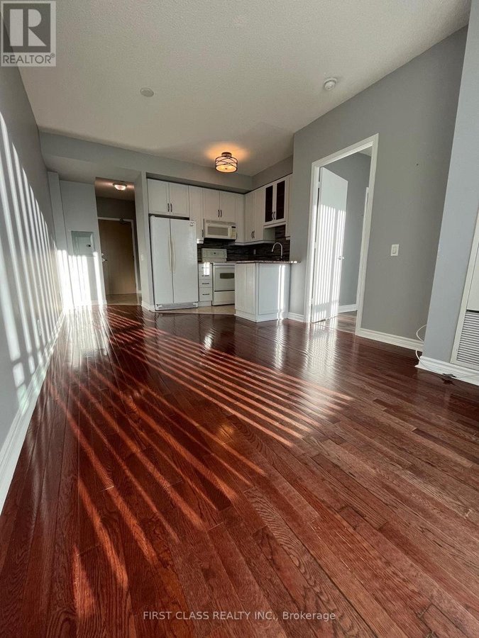 1012 - 60 BYNG AVENUE - Photo 2