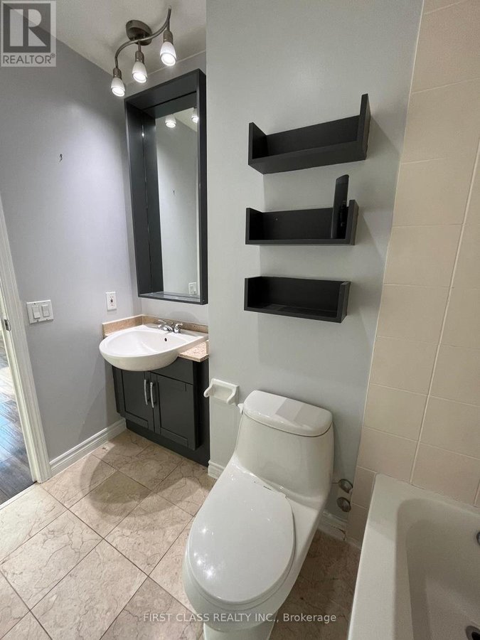 1012 - 60 BYNG AVENUE - Photo 8