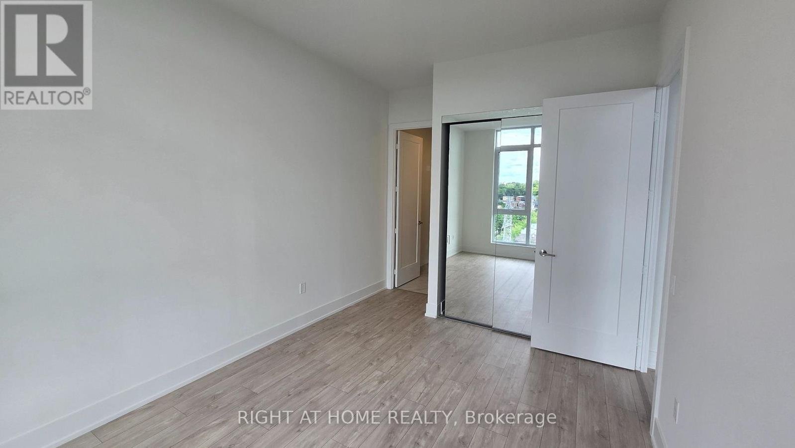 PH22 - 858 DUPONT STREET N - Photo 28