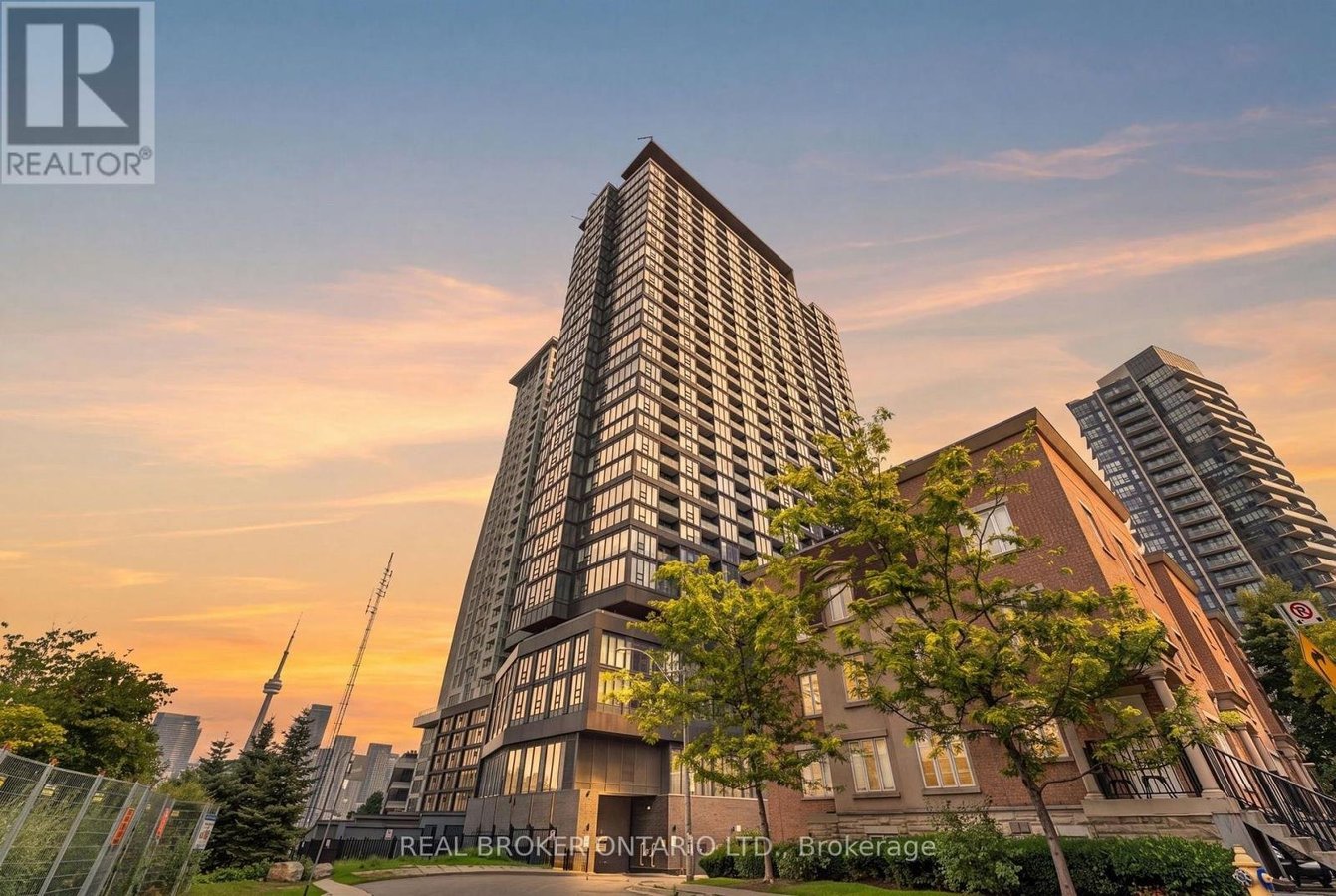2206 - 19 WESTERN BATTERY ROAD - Photo 1