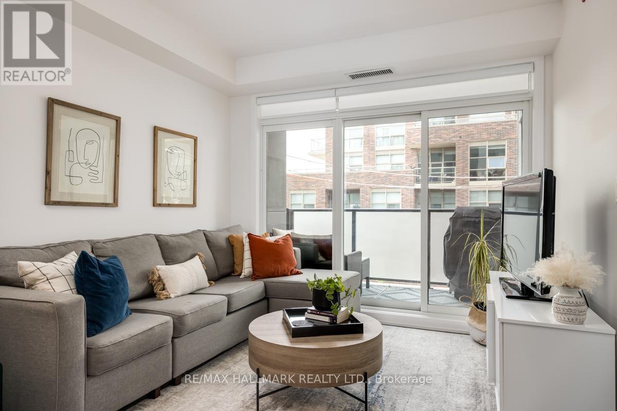306 - 385 OSLER STREET - Photo 1