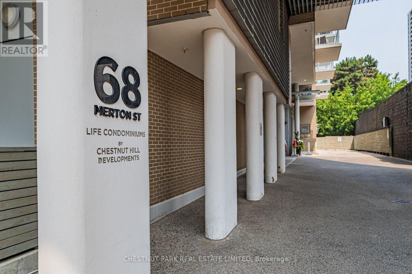 805 - 68 MERTON STREET - Photo 2