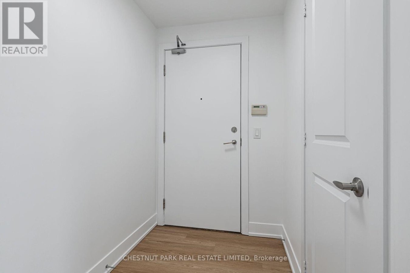 805 - 68 MERTON STREET - Photo 4