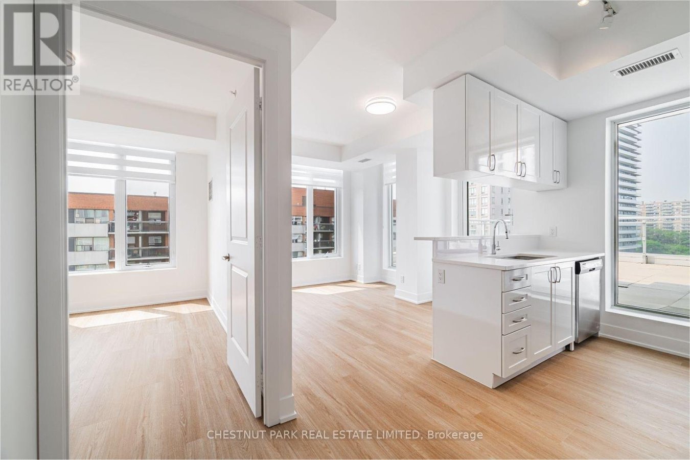 805 - 68 MERTON STREET - Photo 6