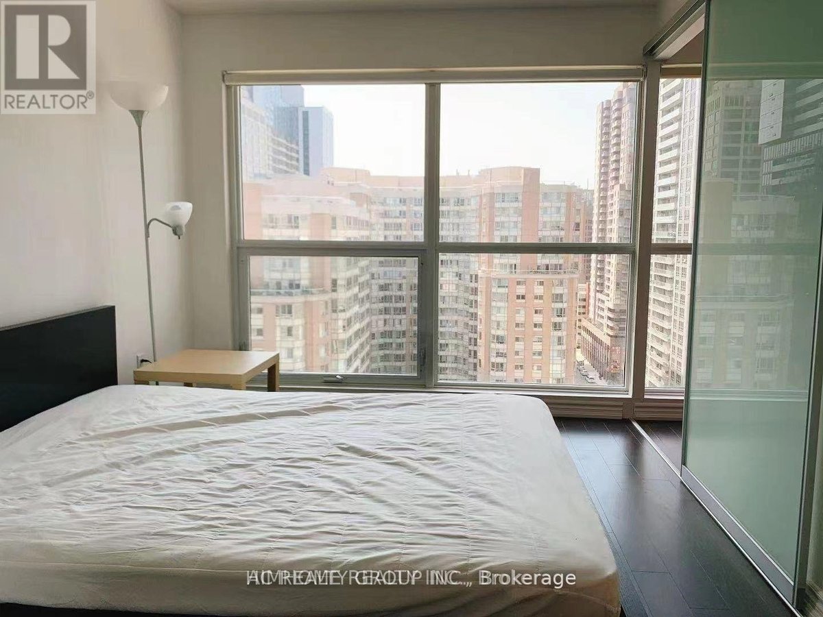 1221 - 386 YONGE STREET - Photo 5