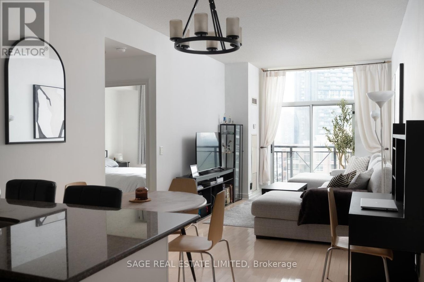 1507 - 1101 LESLIE STREET - Photo 2