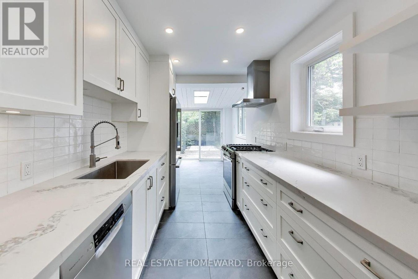 163 GLENMOUNT PARK ROAD - Photo 10
