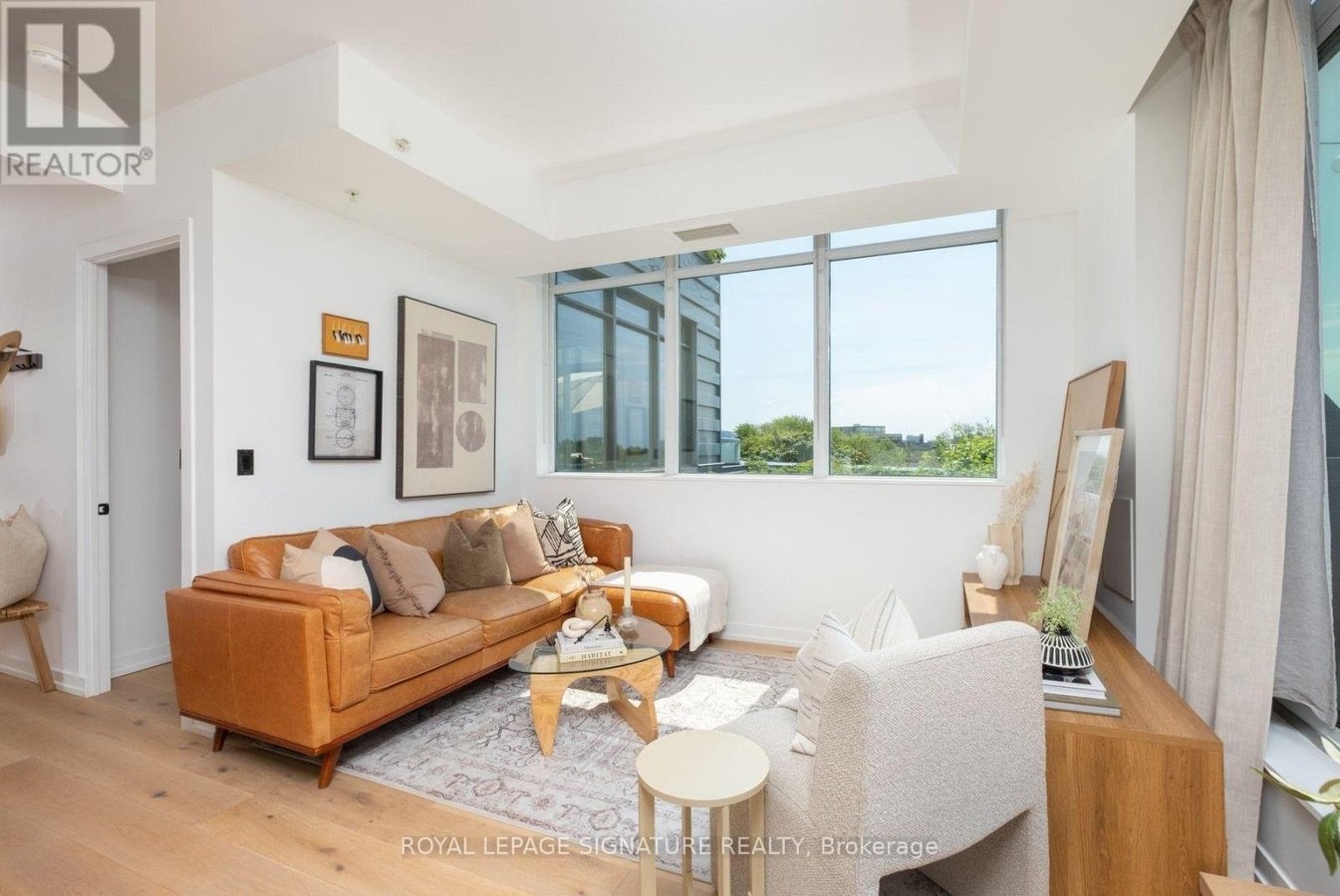 610 - 36 HOWARD PARK AVENUE - Photo 3