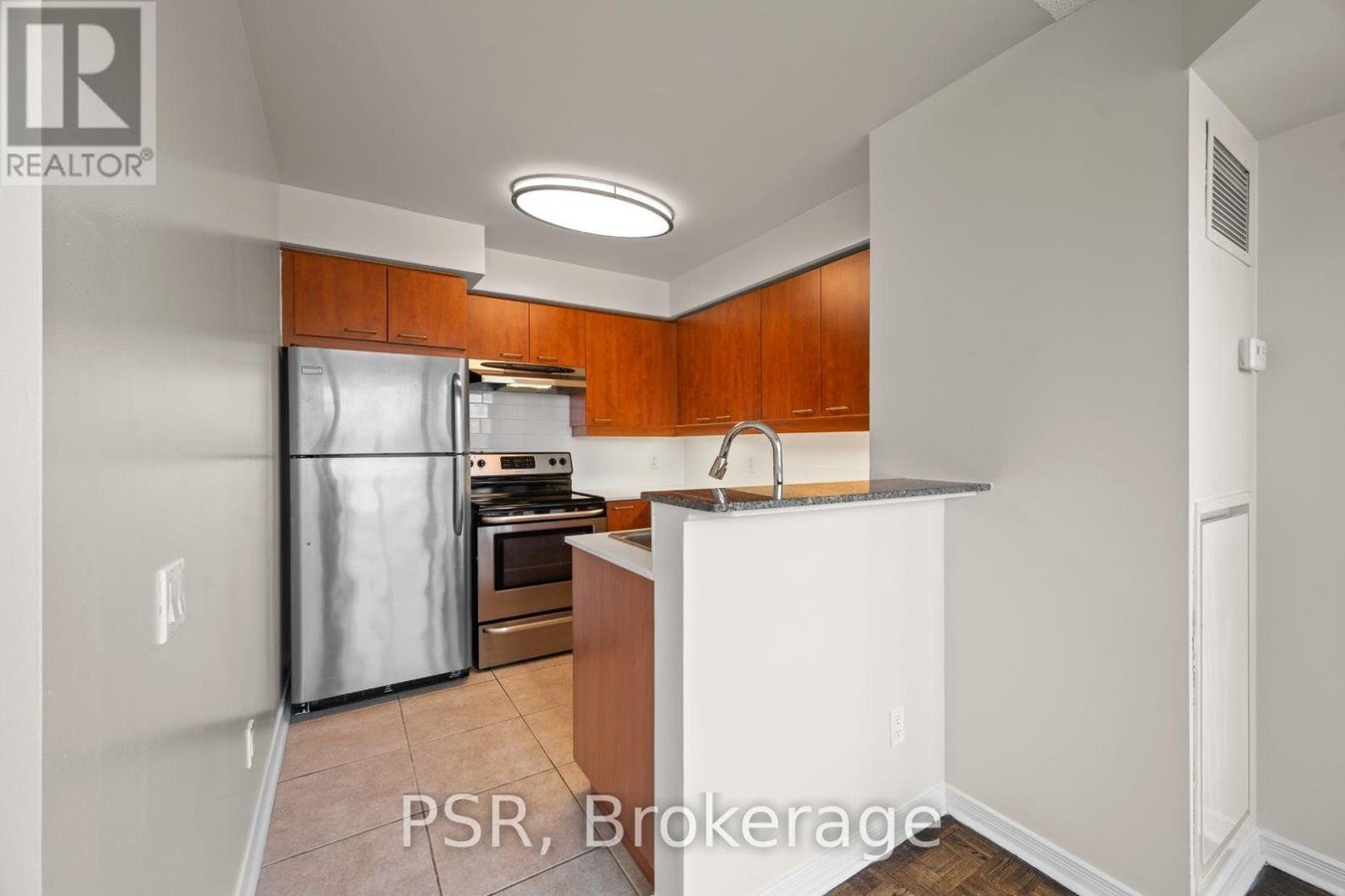 309 - 515 ROSEWELL AVENUE - Photo 5