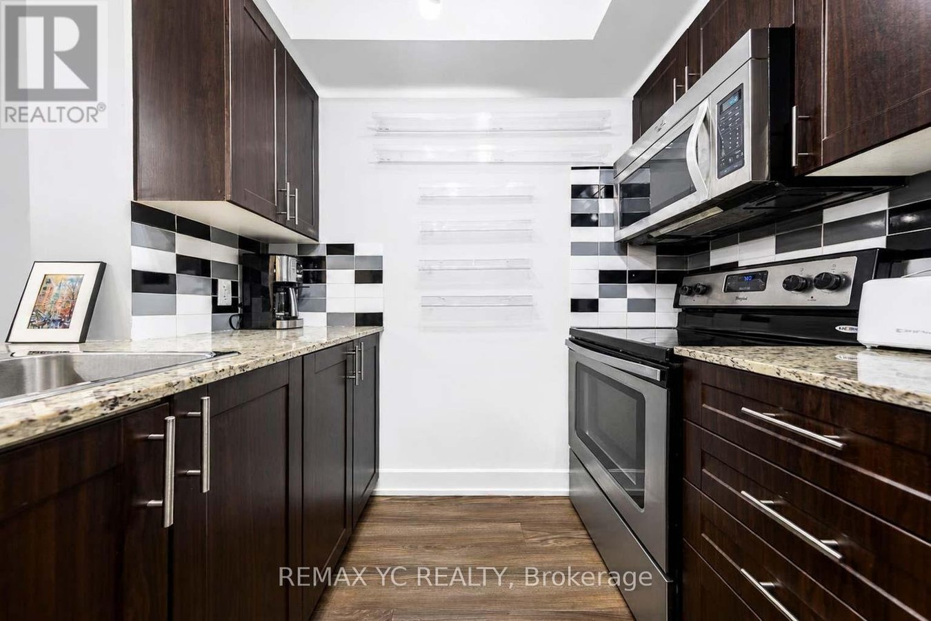 1130 - 2 EVA ROAD - Photo 7
