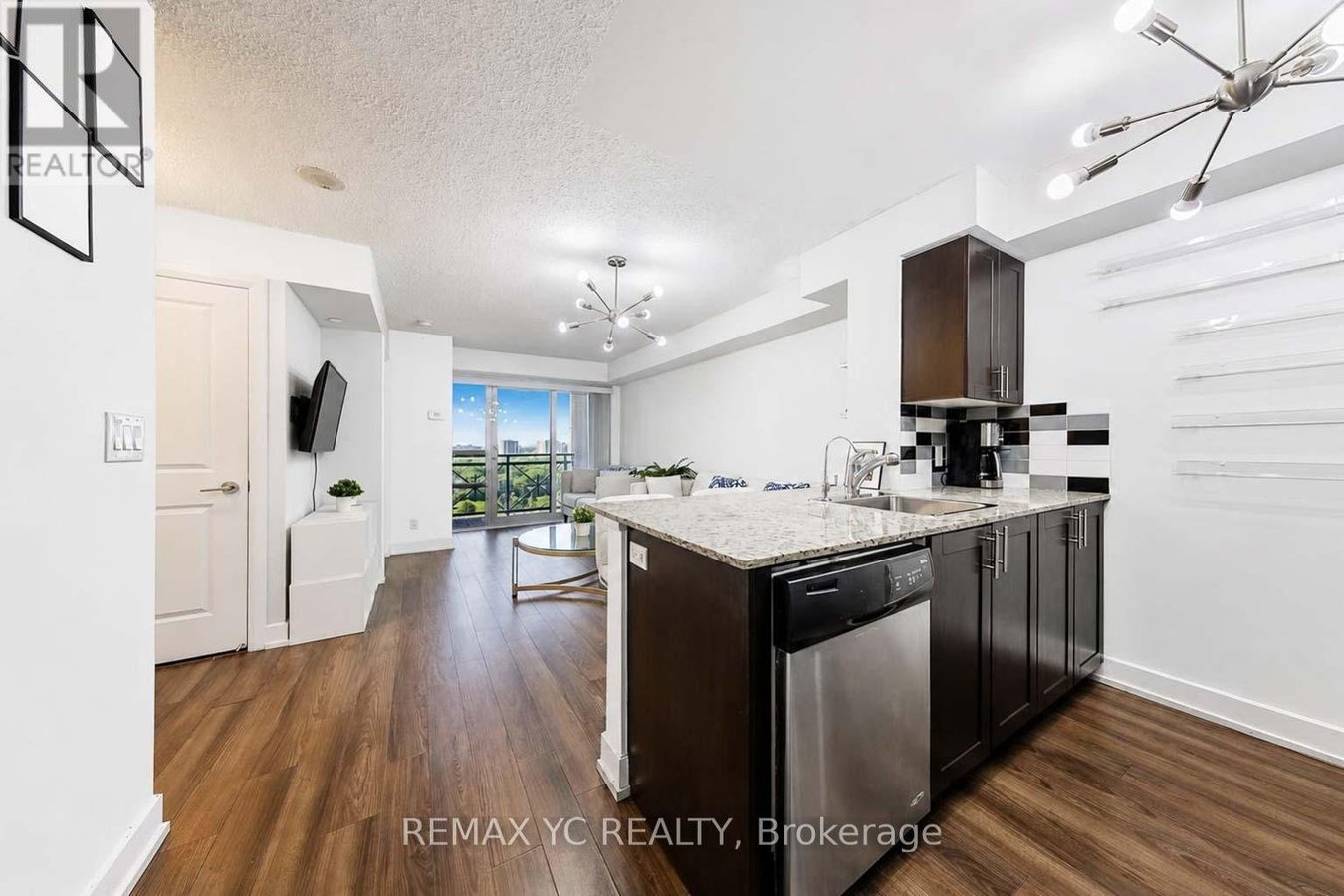 1130 - 2 EVA ROAD - Photo 8